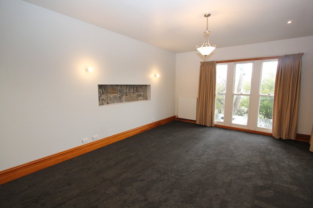 24 Lightfoot Avenue MOUNT PLEASANT 10