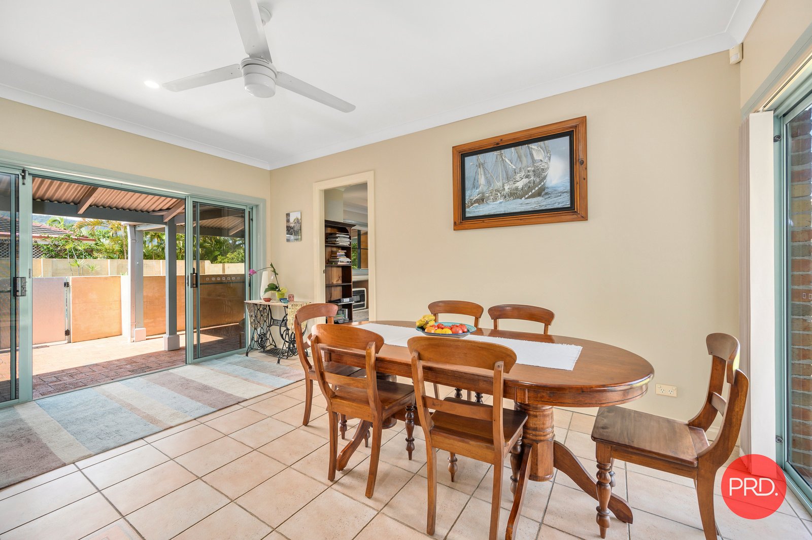 24 Loaders Lane COFFS HARBOUR 4
