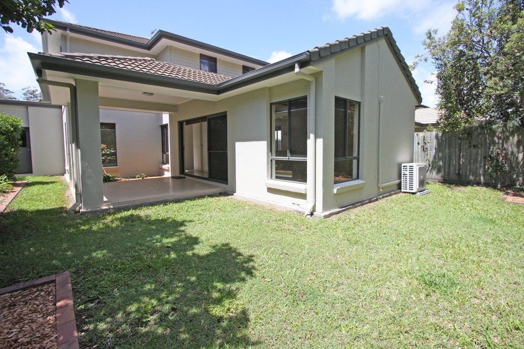 24 Lockwood Place MOLENDINAR 1