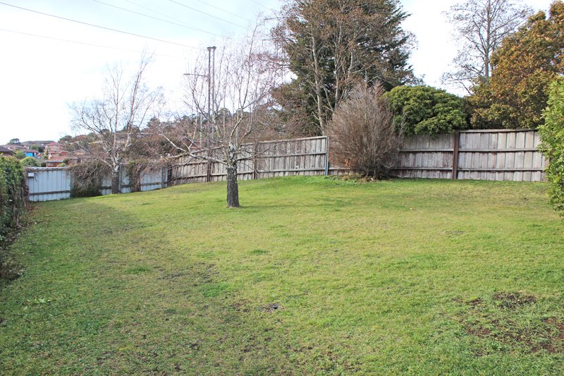 24 Loftus Street GLENORCHY 12