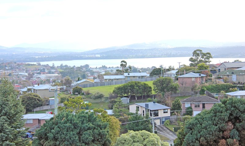 24 Loftus Street GLENORCHY 13