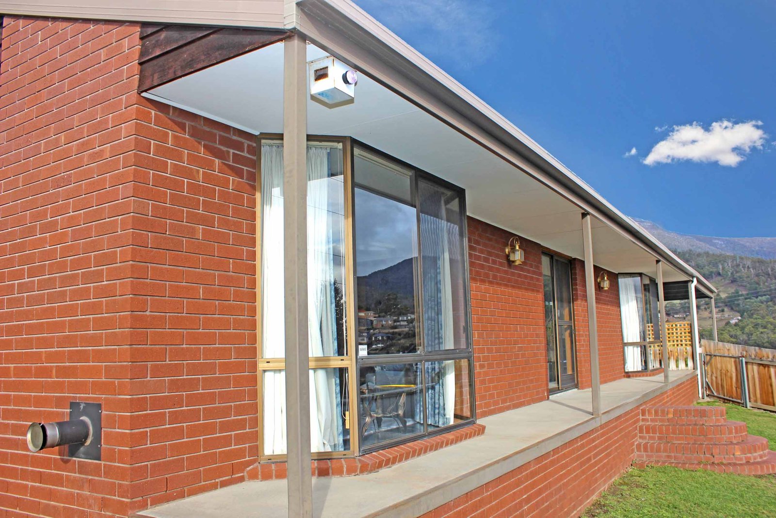 24 Loftus Street GLENORCHY 14