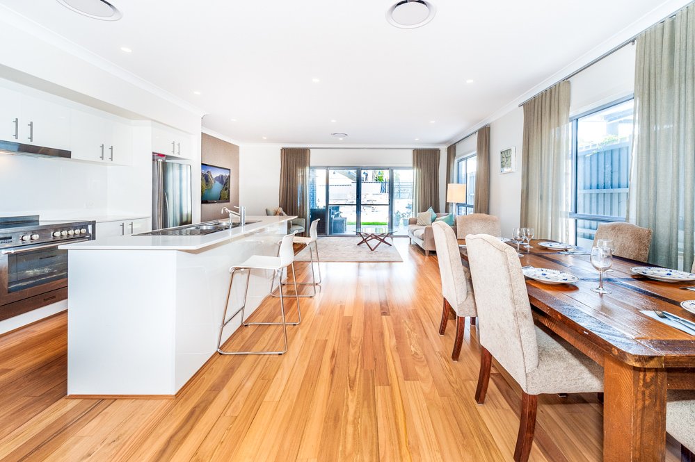24 Lucas Avenue MALABAR 2
