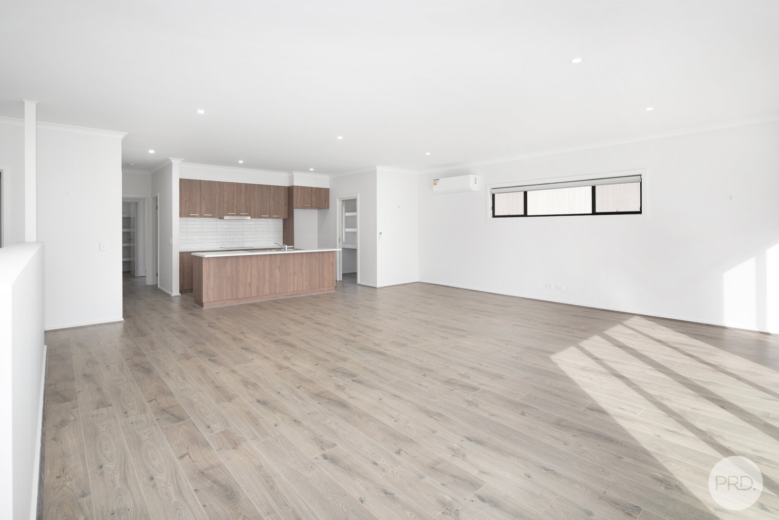 24 Lucia Crescent MOUNT CLEAR 4