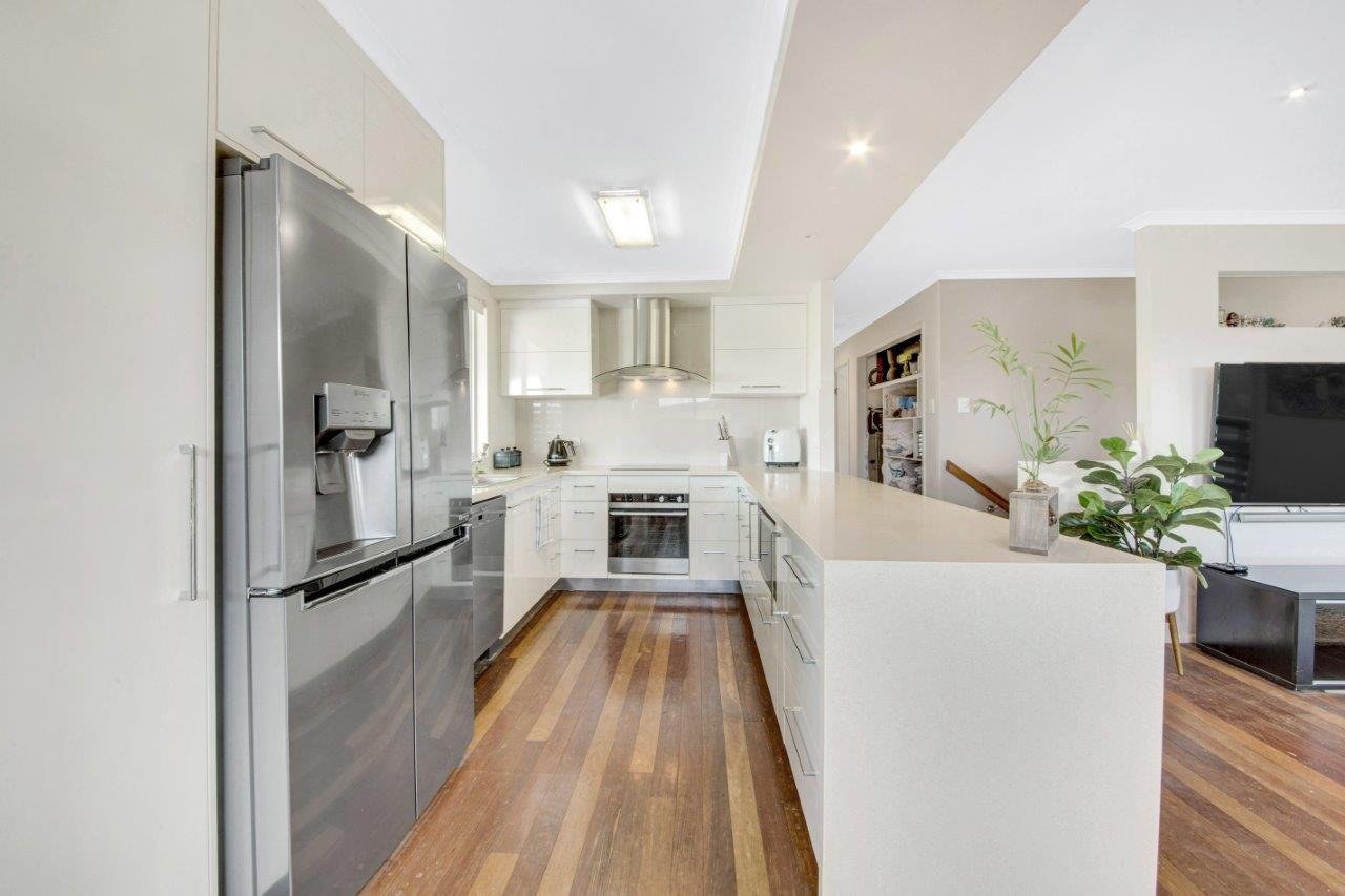 24 Macedon Street TANNUM SANDS 6