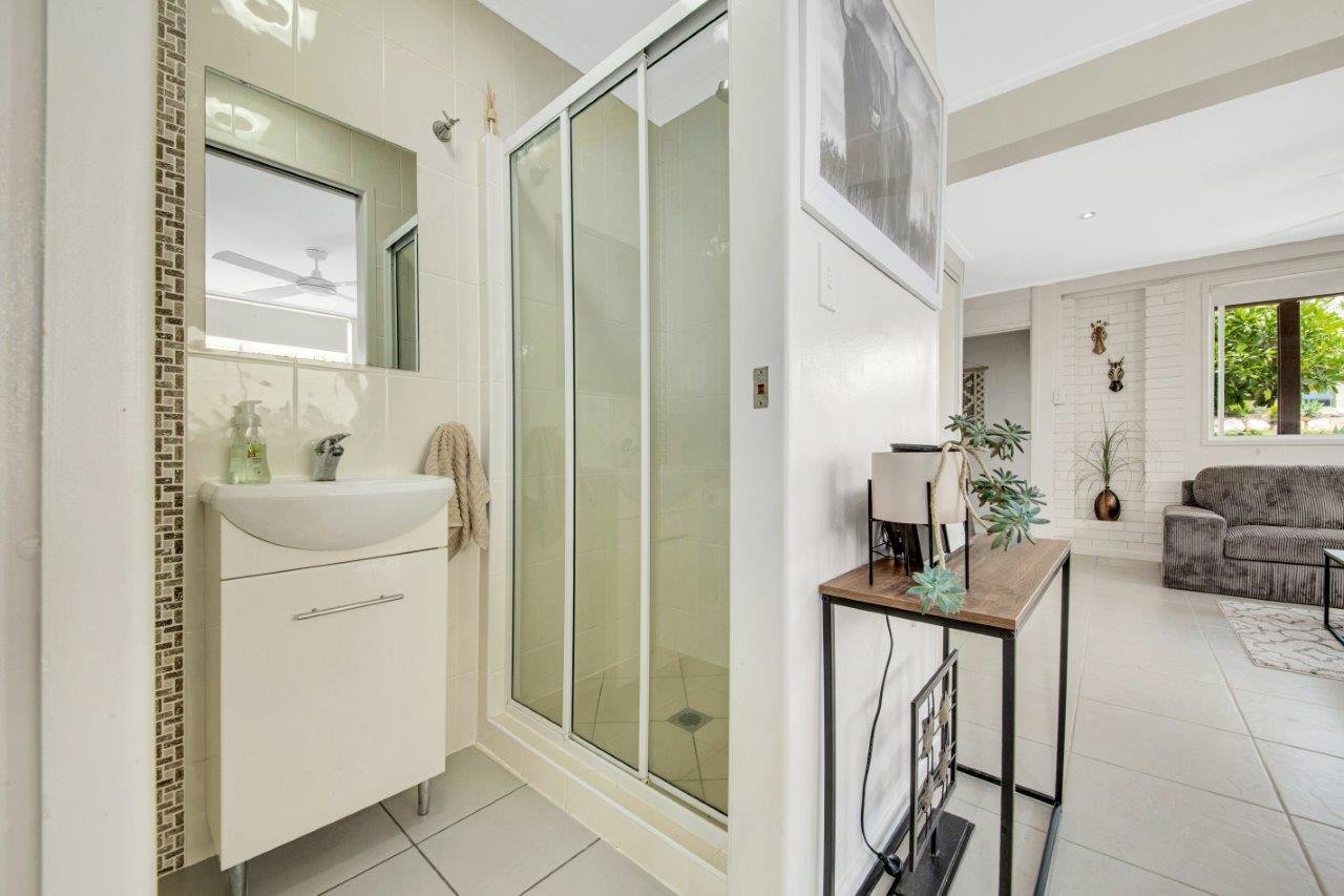 24 Macedon Street TANNUM SANDS 11