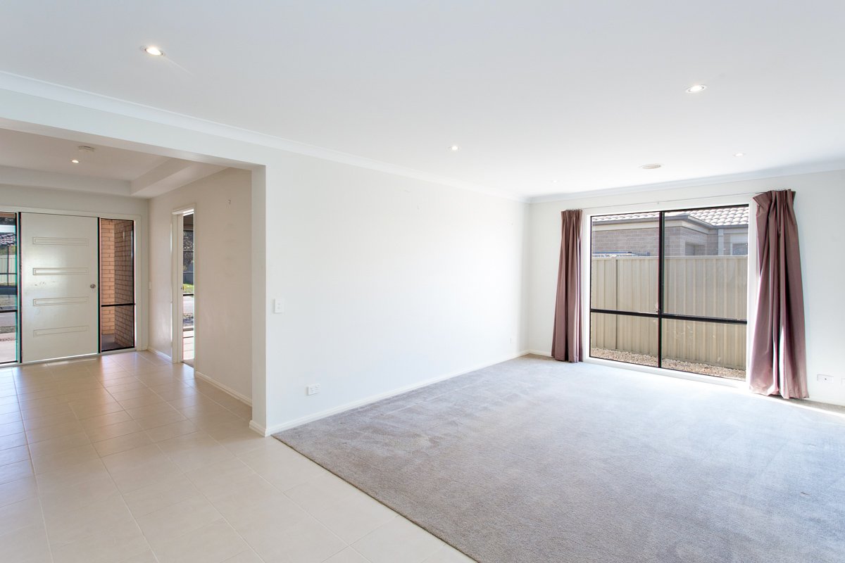 Gallery: 24 Macquarie Close