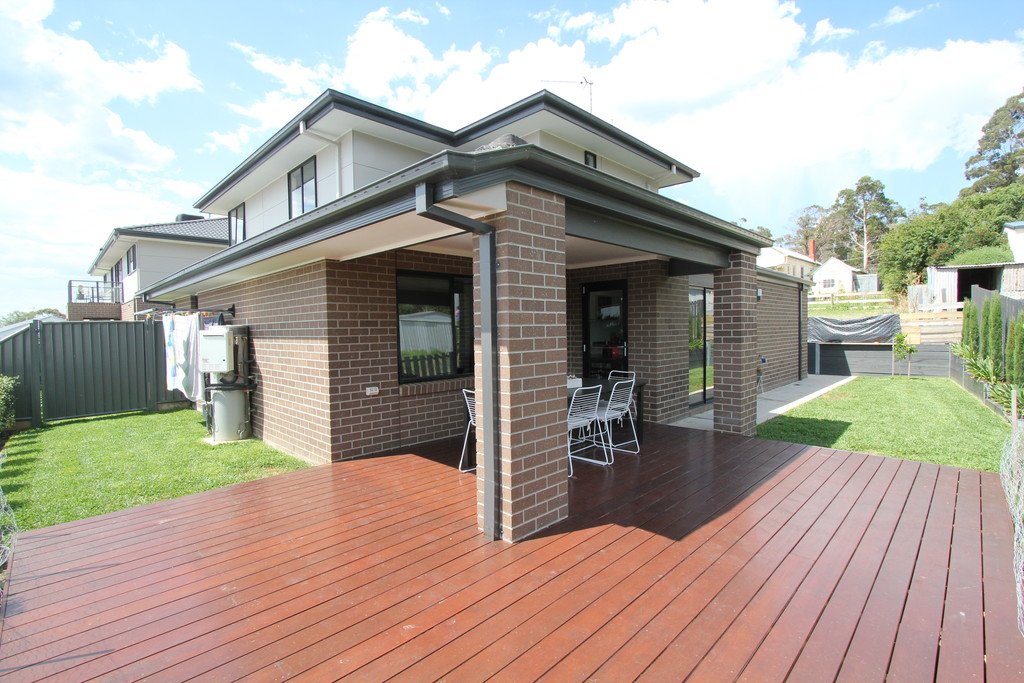 2/4 Madelia Court MOUNT PLEASANT 20