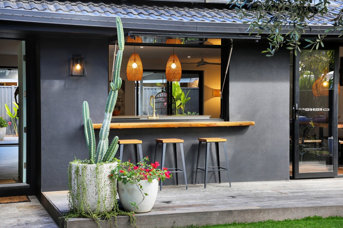 24 Manakin Avenue Burleigh Waters 1