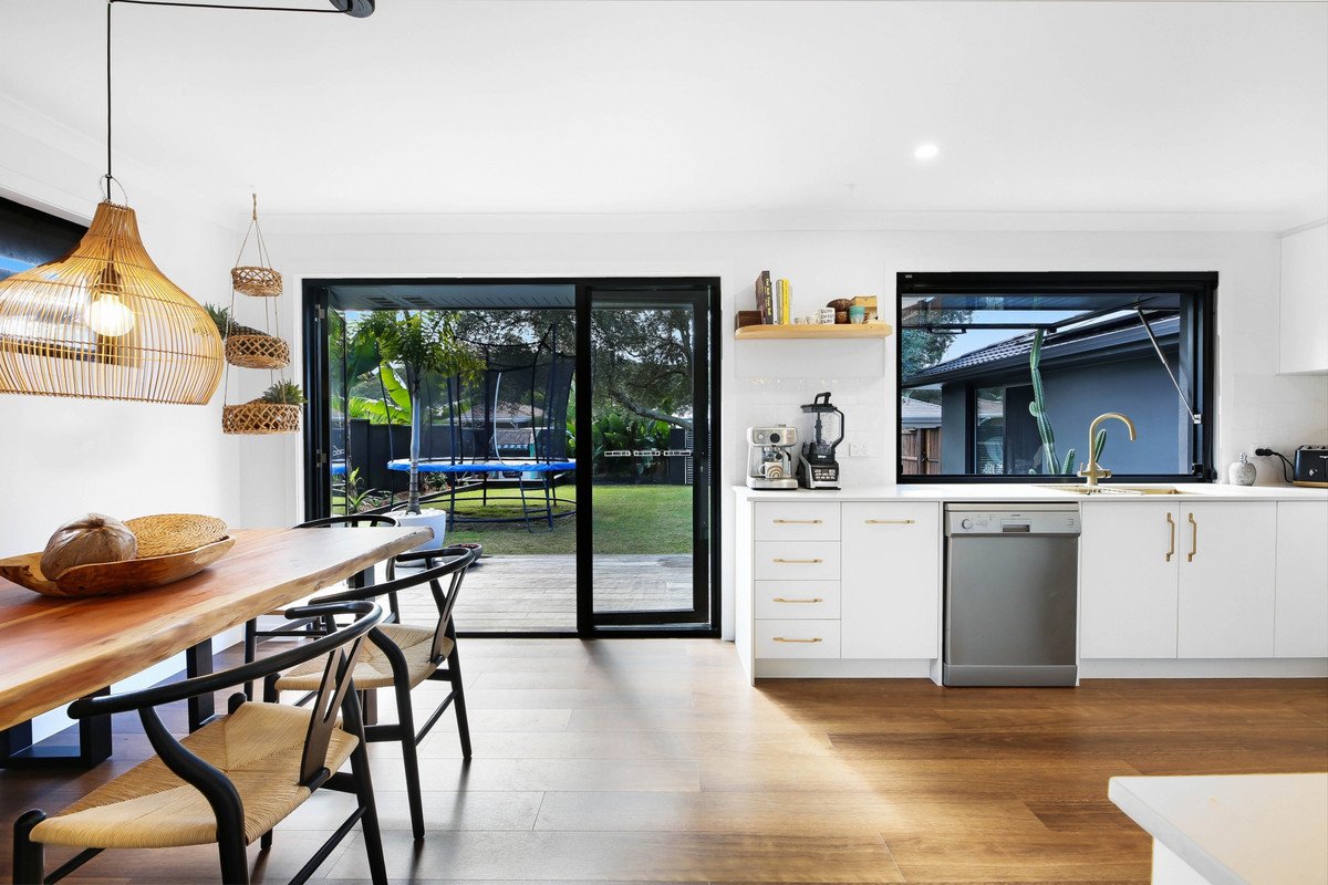 24 Manakin Avenue Burleigh Waters 5