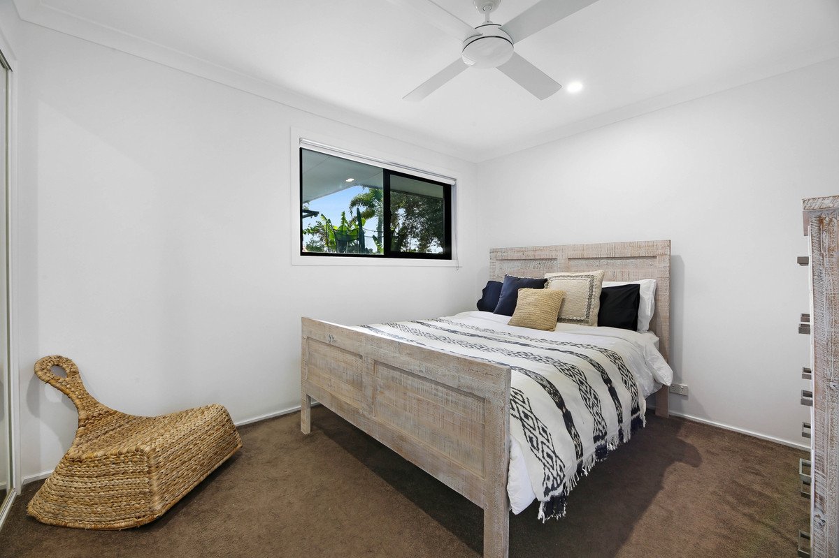 24 Manakin Avenue Burleigh Waters 15