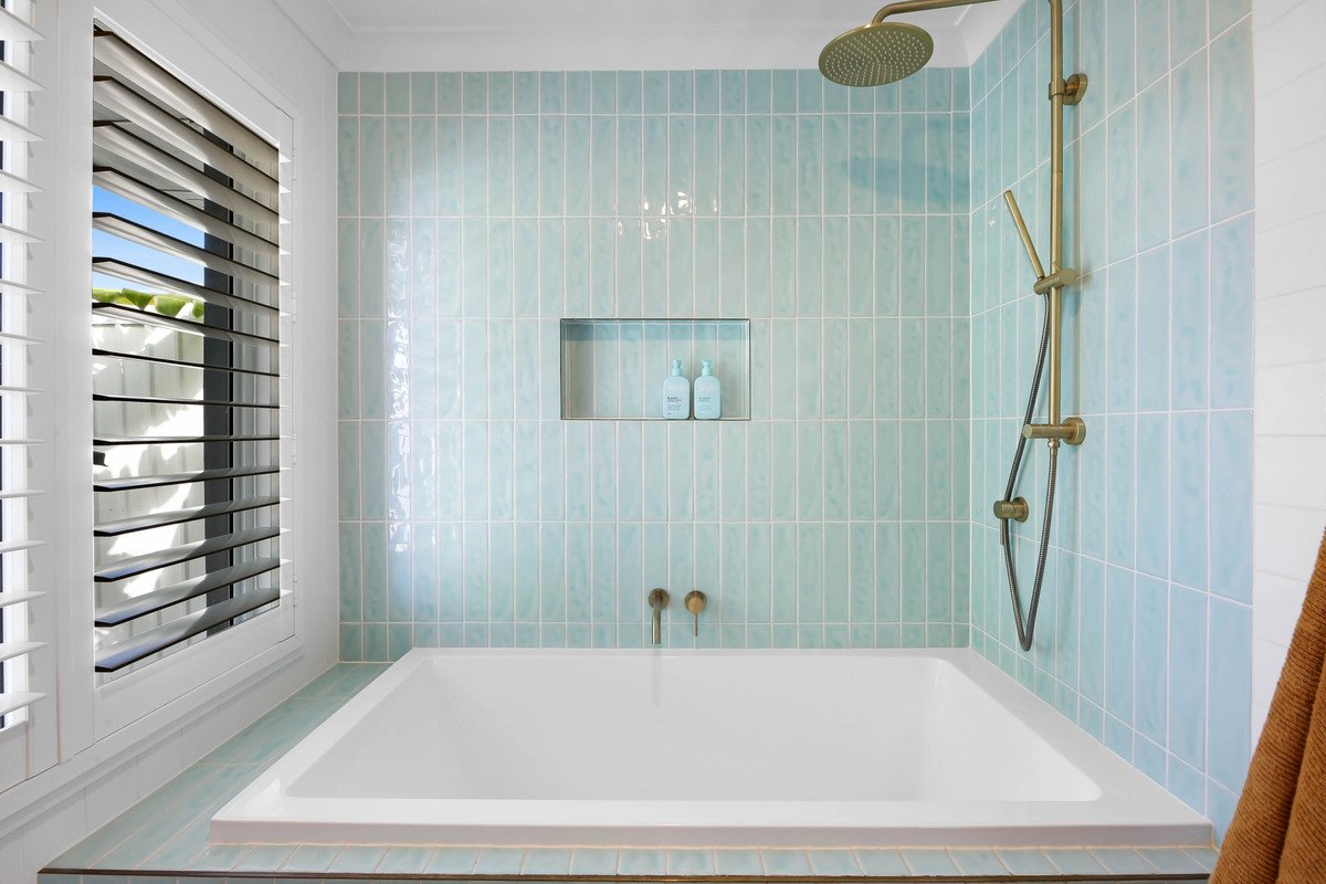 24 Manakin Avenue Burleigh Waters 18