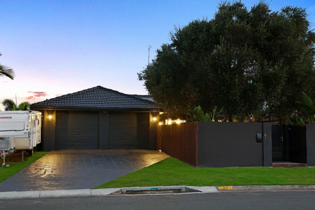 24 Manakin Avenue Burleigh Waters 25