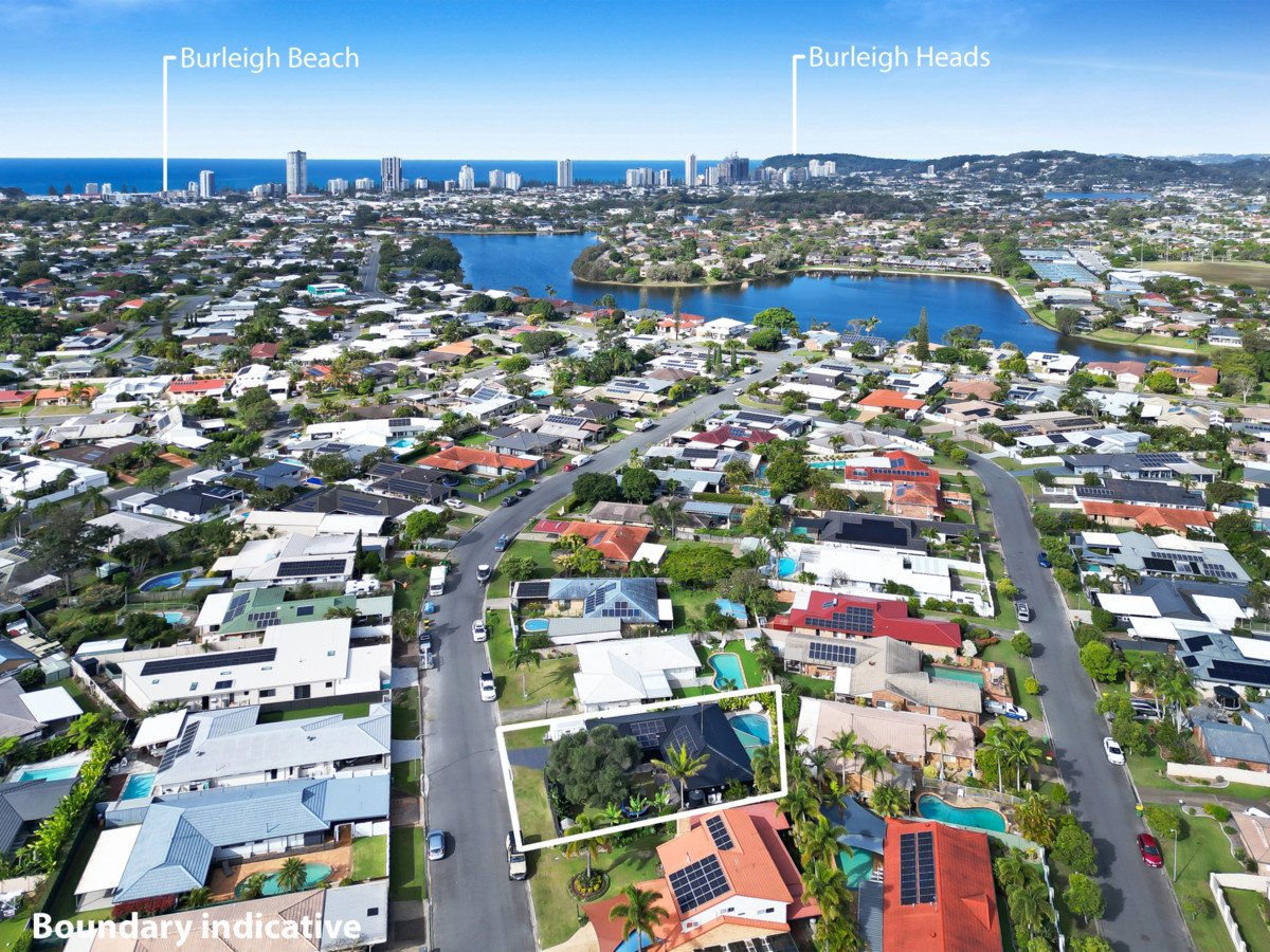 24 Manakin Avenue Burleigh Waters 27