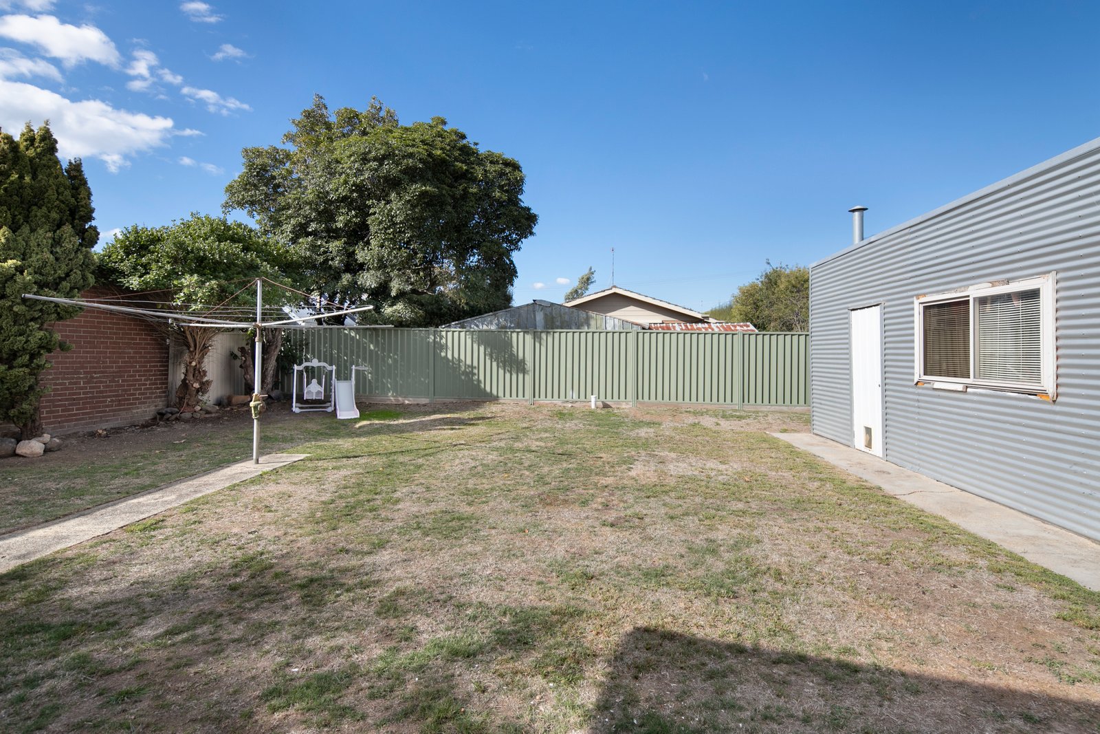 24 Manneville Street WENDOUREE 13