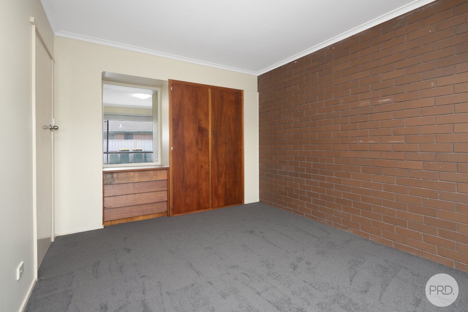 2/4 Marie Crescent WENDOUREE 5