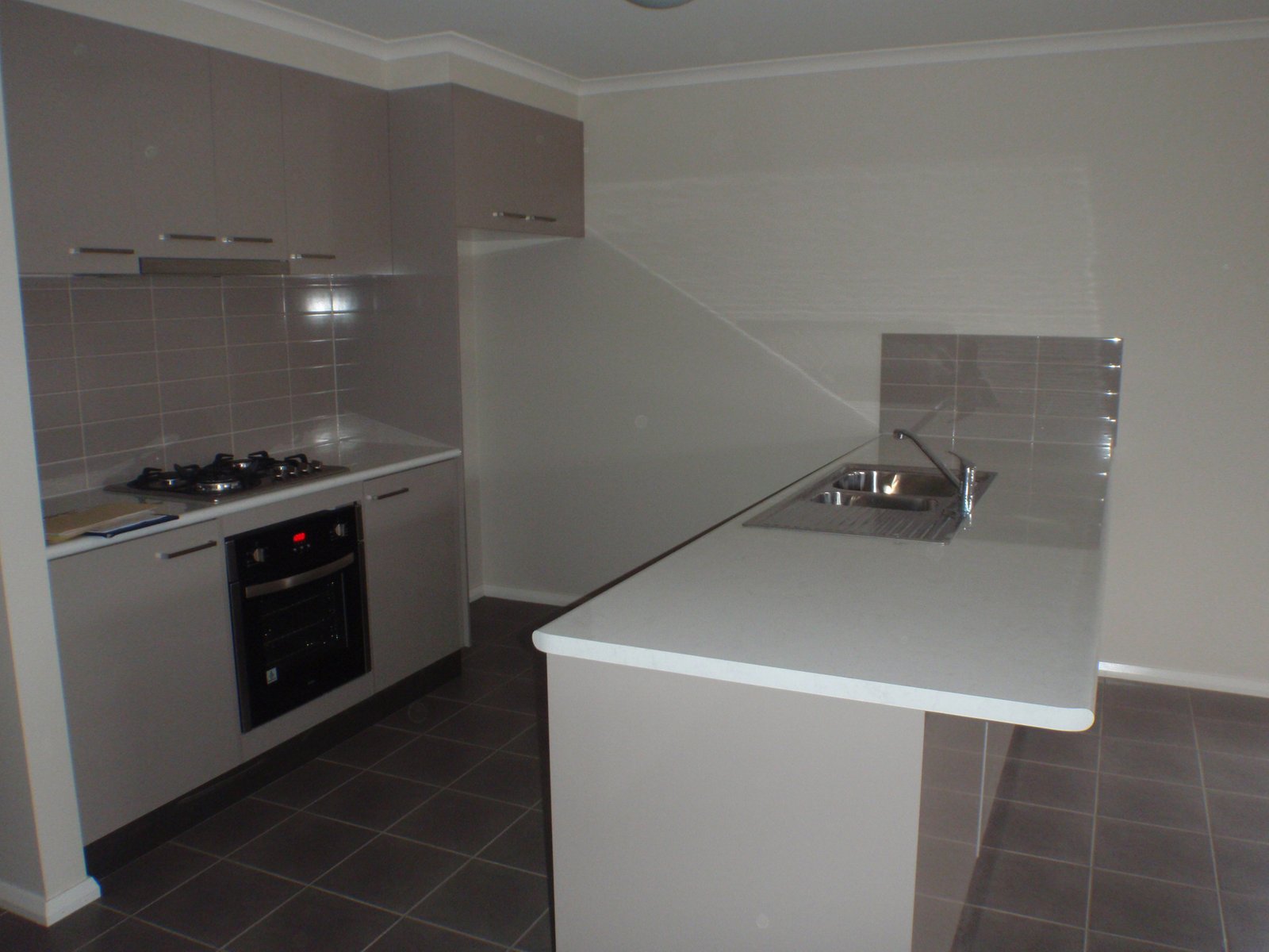 Gallery: 2/4 Maurie Paull Court