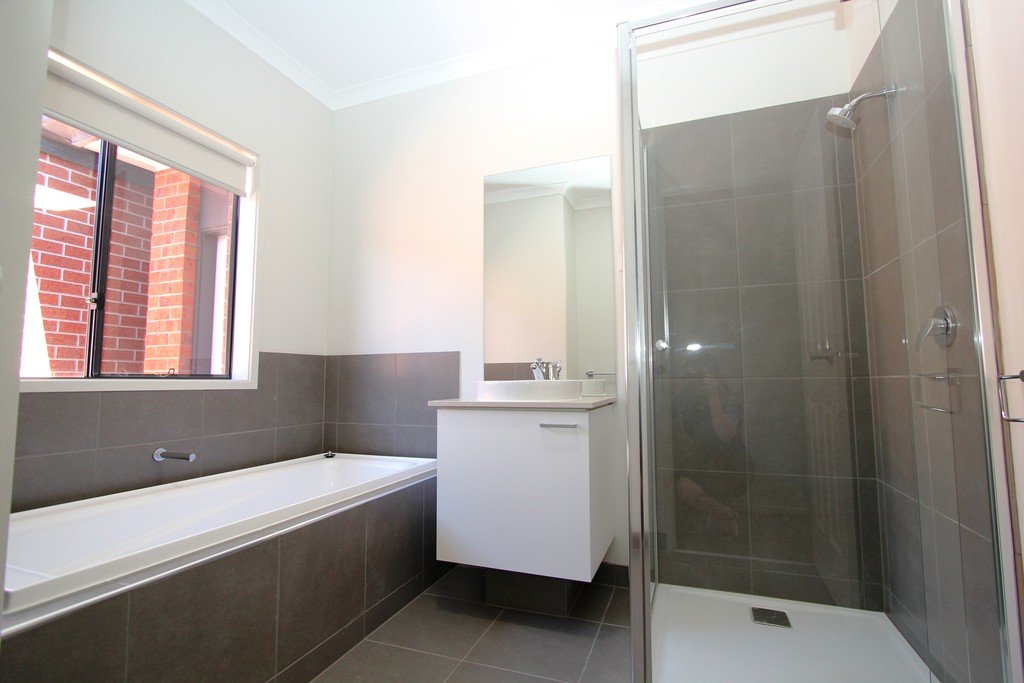 24 McCallum Street Lucas 6