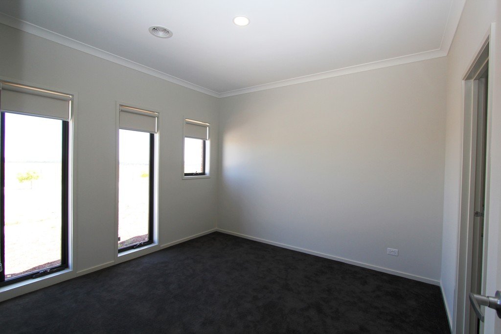 24 McCallum Street Lucas 7