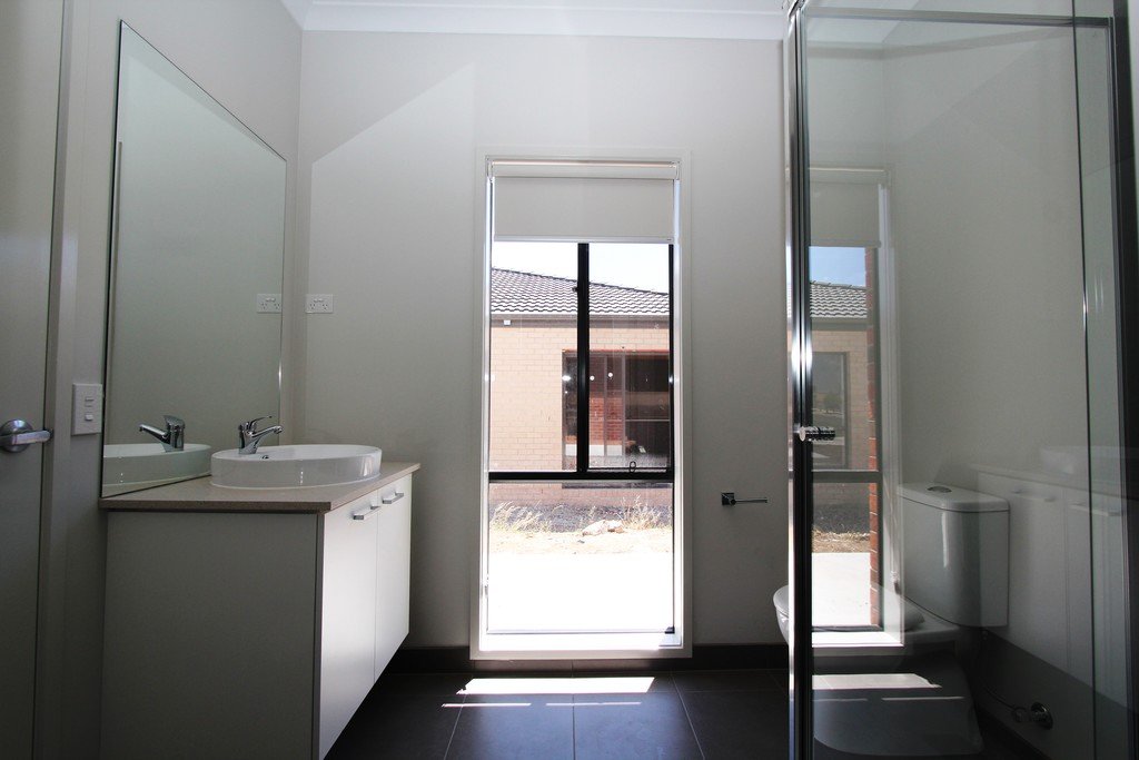 24 McCallum Street Lucas 8