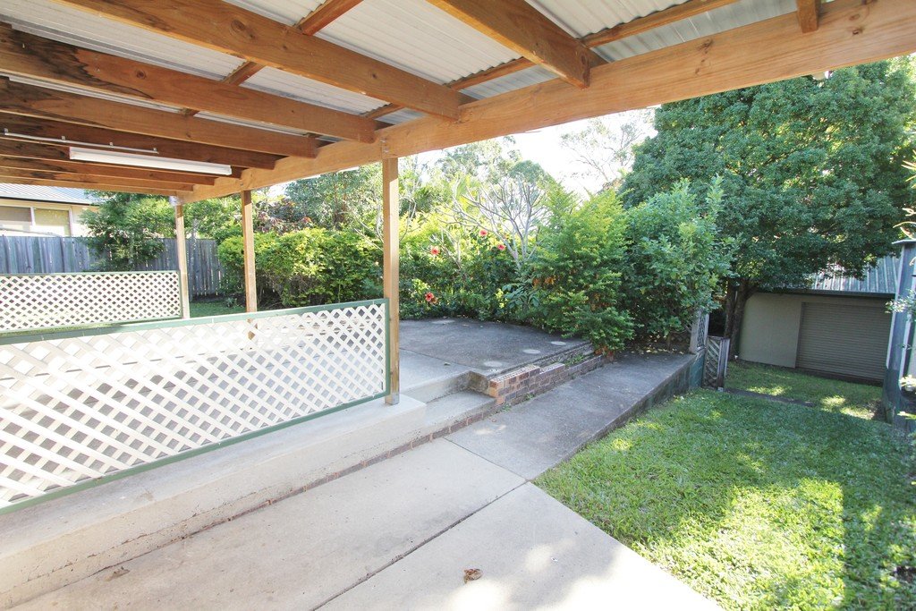 24 McCowan Street ASHMORE 2