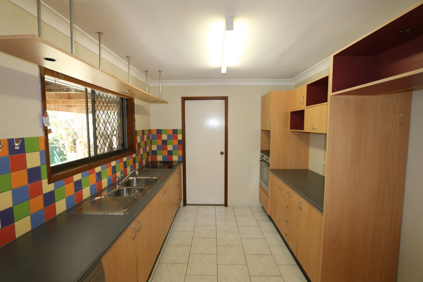 24 McCowan Street ASHMORE 2