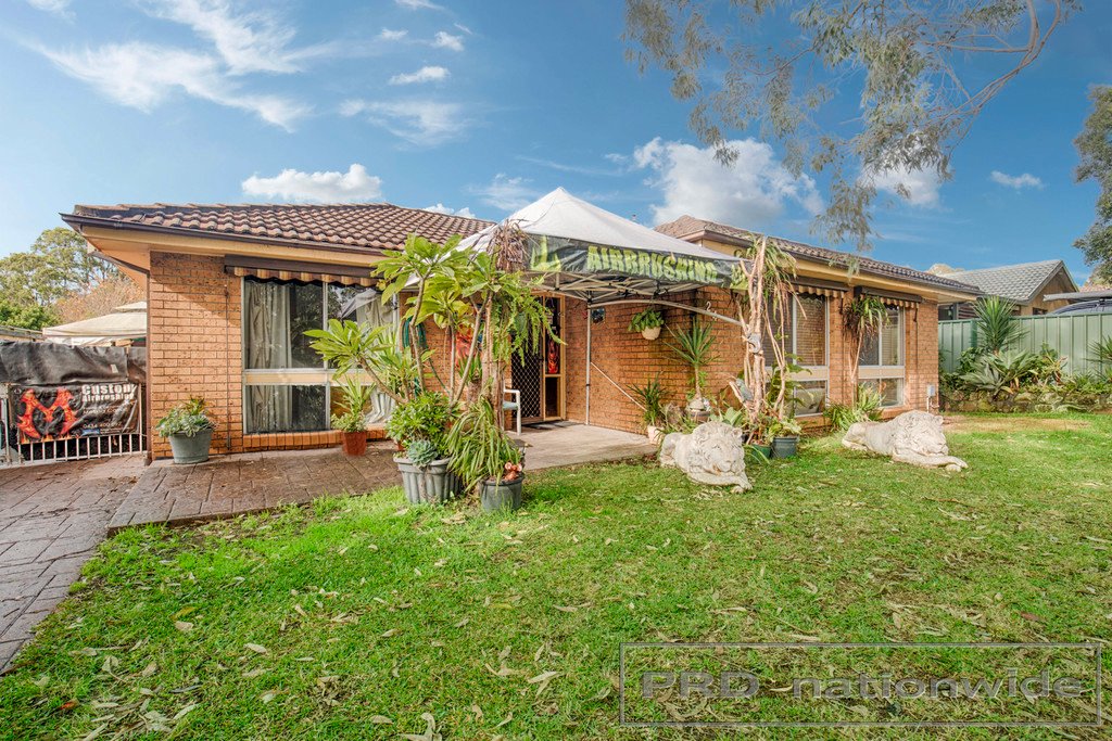24 McLeod Avenue METFORD 8
