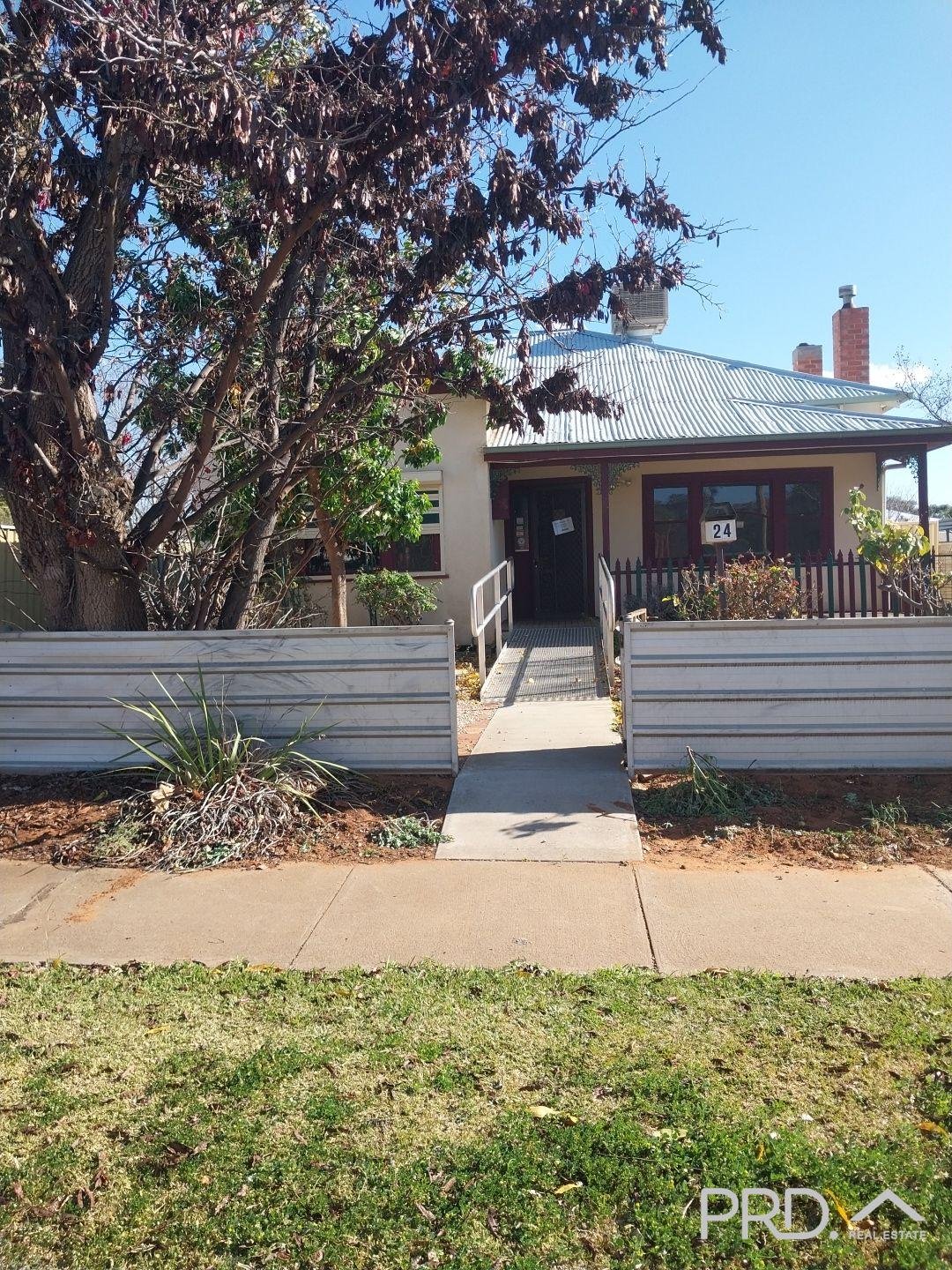 24 Millie Street DARETON 1