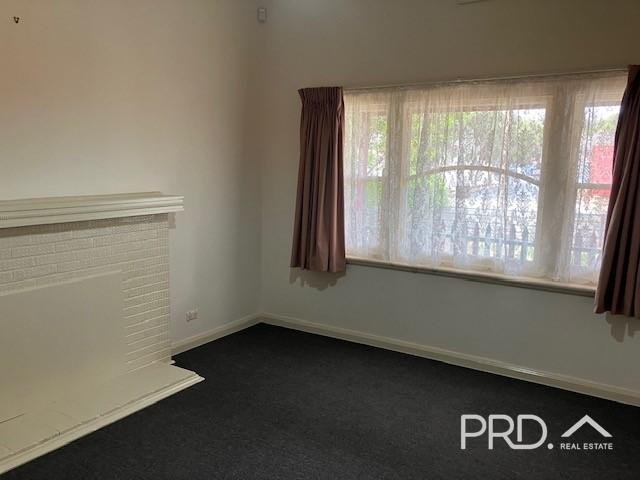 24 Millie Street DARETON 2