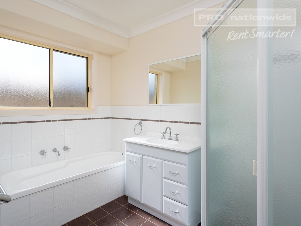 24 Mima Street GLENFIELD PARK 7