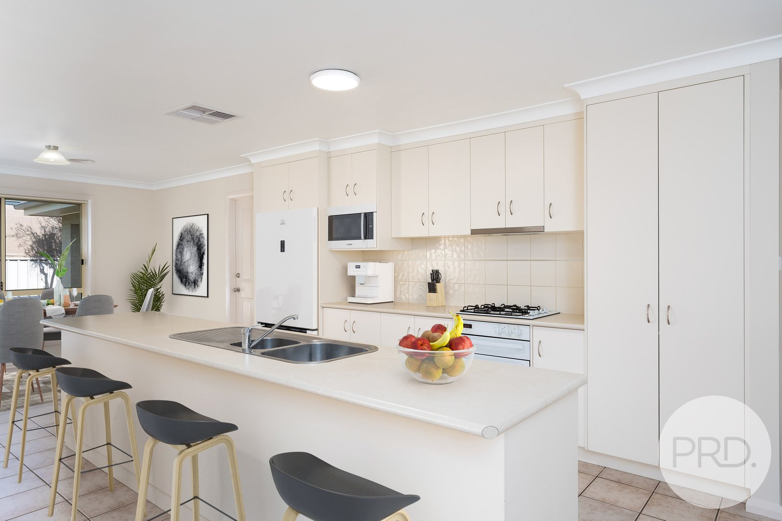 24 Mima Street GLENFIELD PARK 4