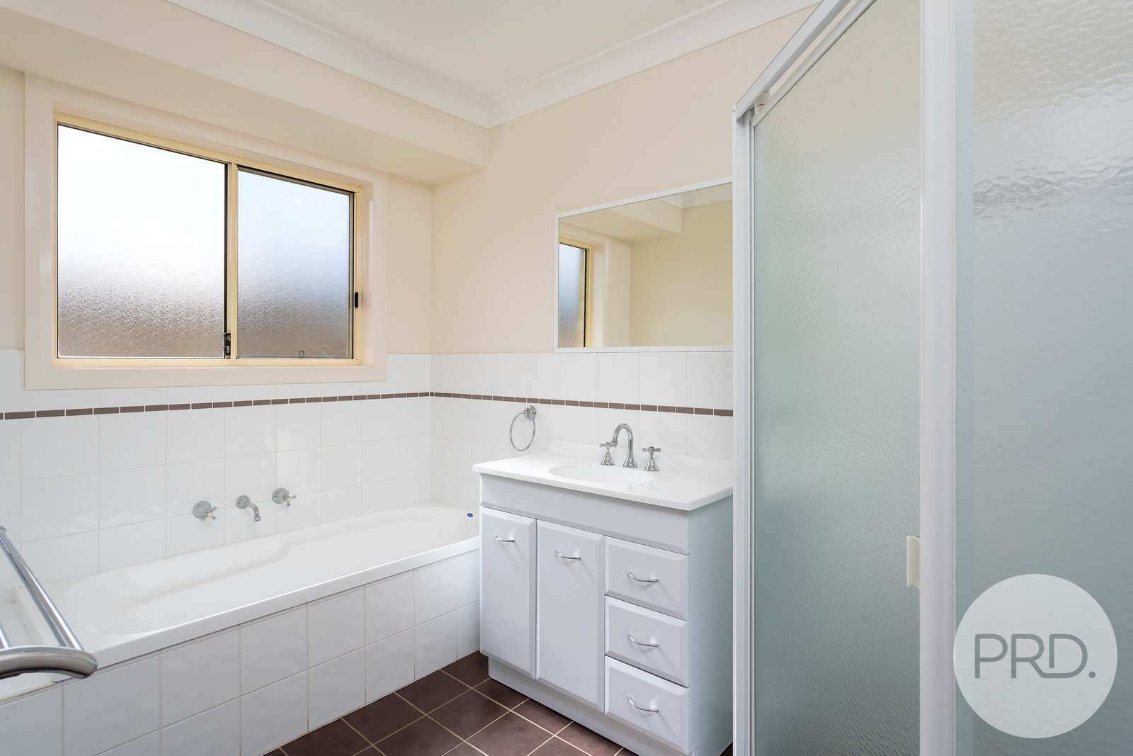 24 Mima Street GLENFIELD PARK 6