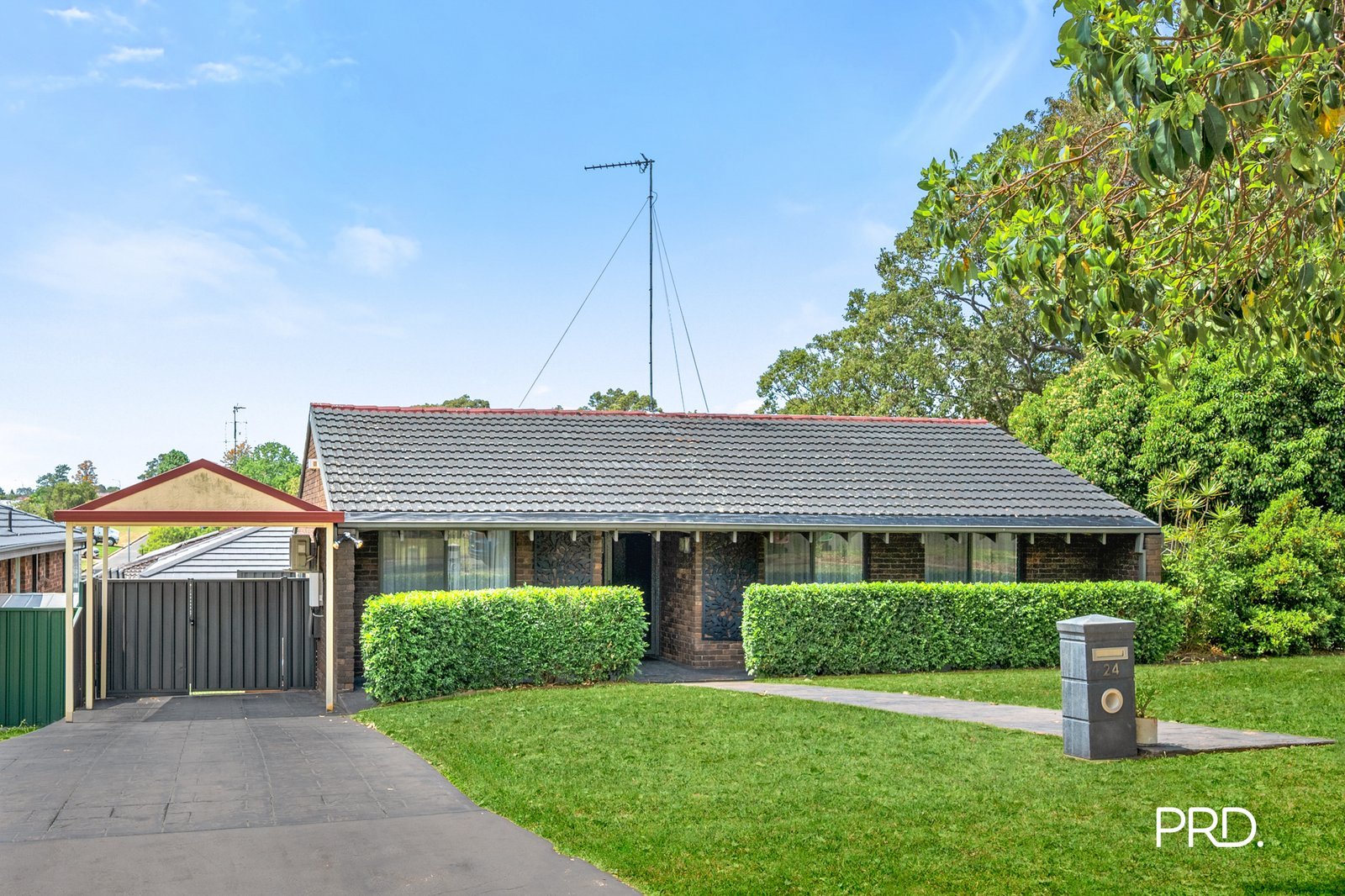 24 Miranda St  South Penrith 2