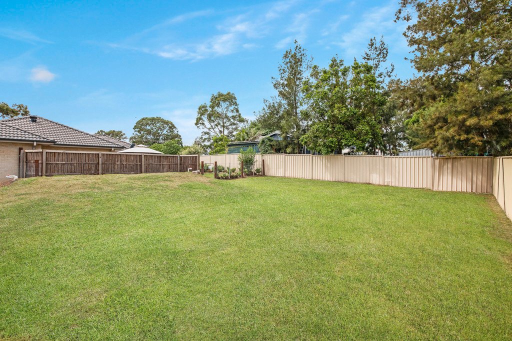 24 Mitchell Street NORTH ROTHBURY 21