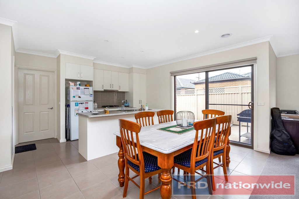 2/4 Morgan Street SEBASTOPOL 3