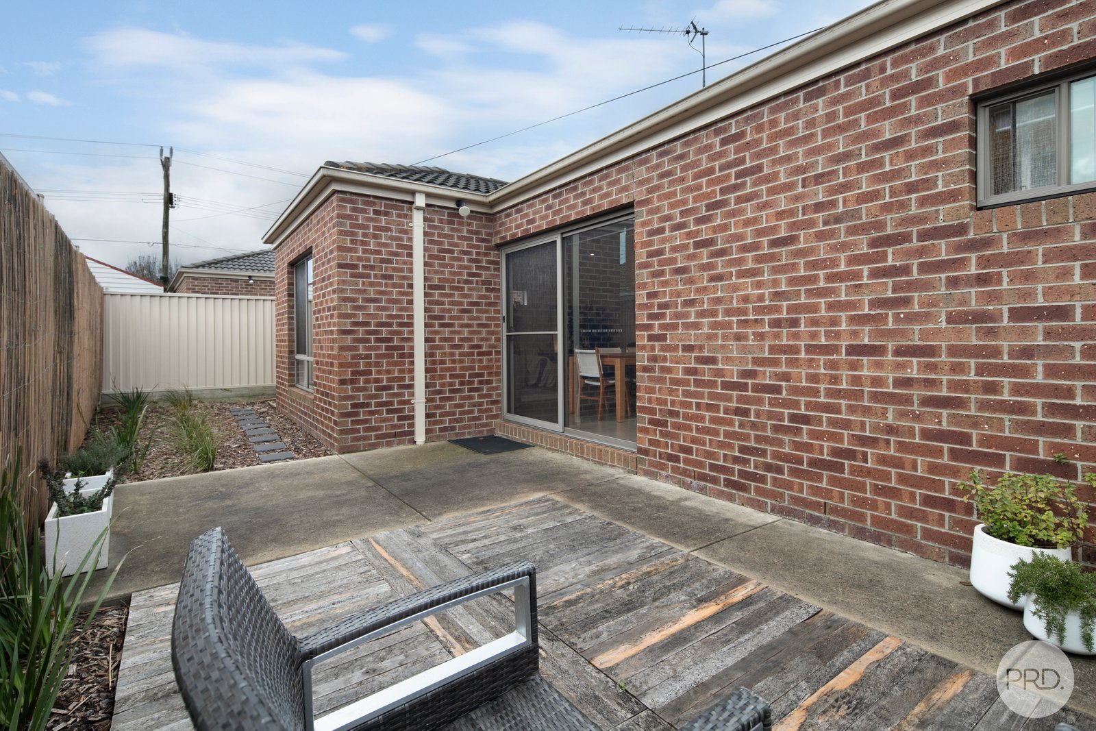 2/4 Morgan Street SEBASTOPOL 9