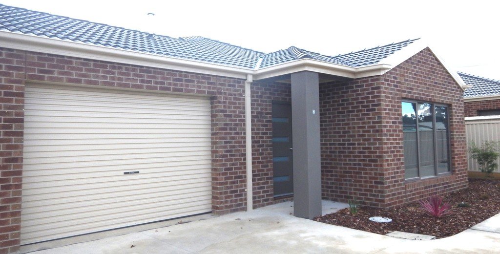2/4 Morgan Street SEBASTOPOL 1