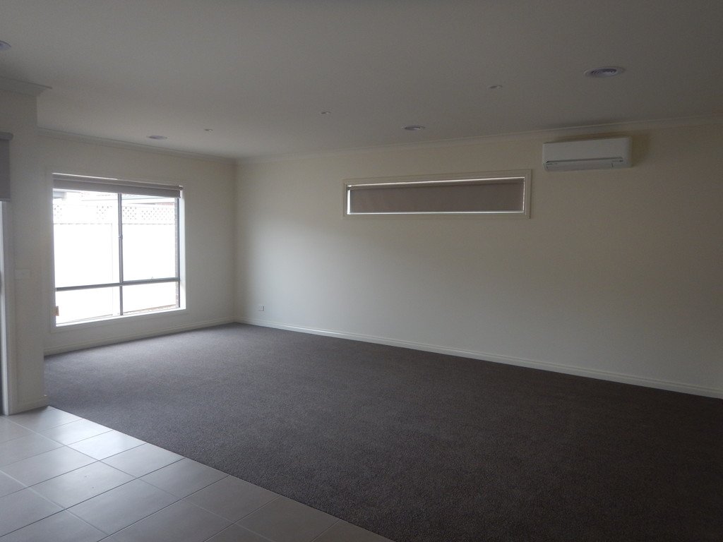 2/4 Morgan Street SEBASTOPOL 3