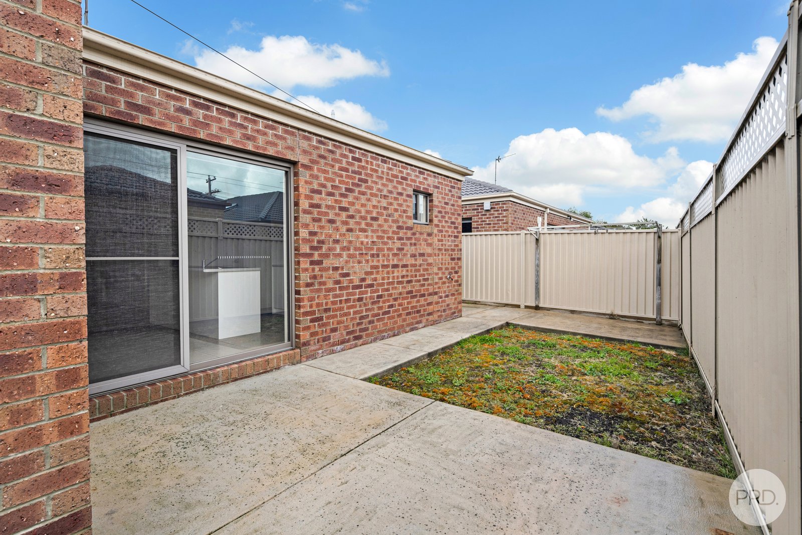 2/4 Morgan Street SEBASTOPOL 9
