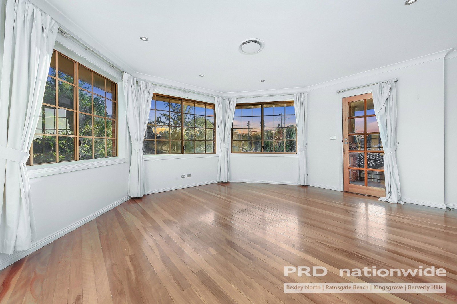 24 Mount Avenue ROSELANDS 6