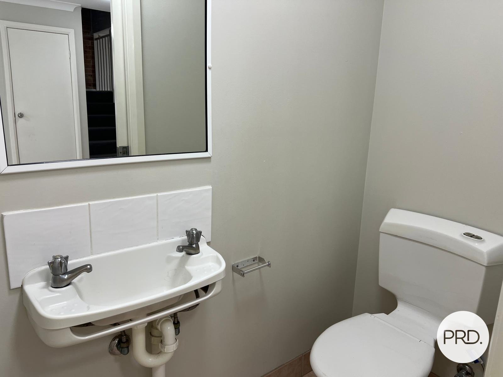 2/4 Myall Road CASULA 8