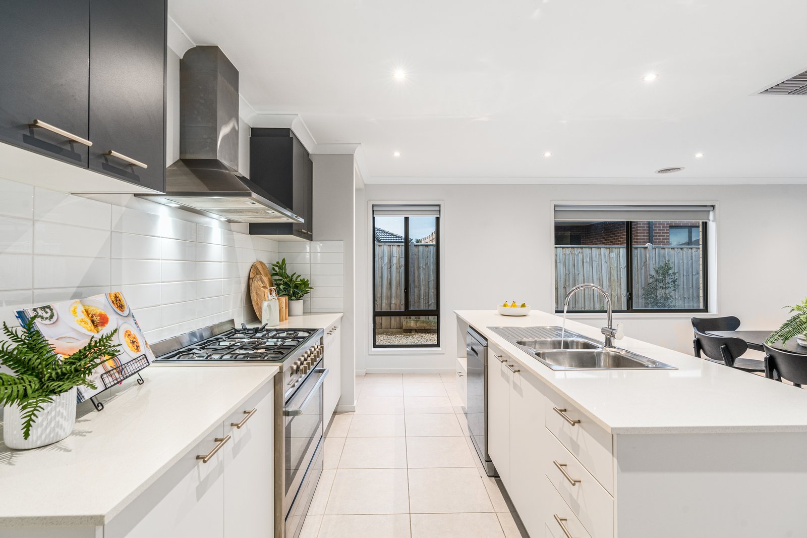 Gallery: 24 Nacelle Street