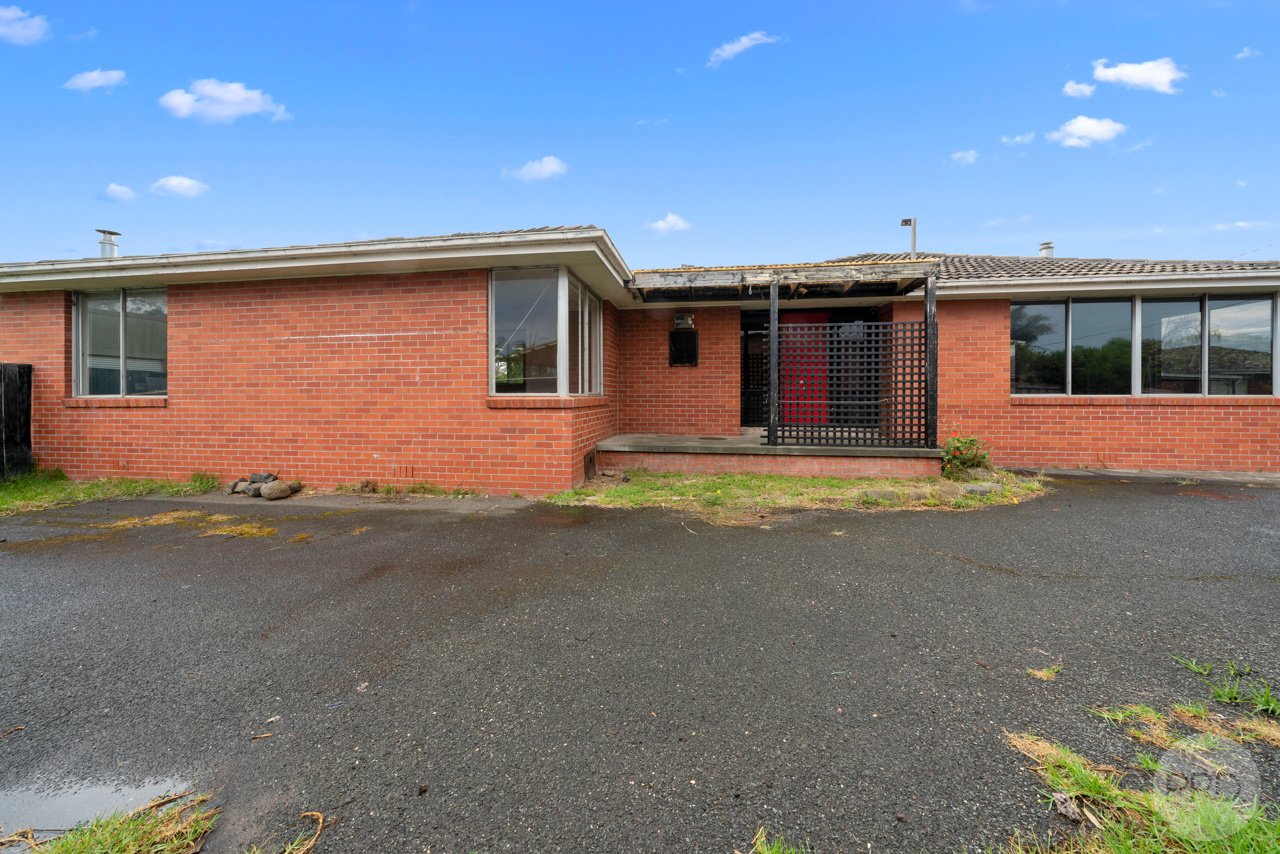 24 Nerang Street LAUDERDALE 28