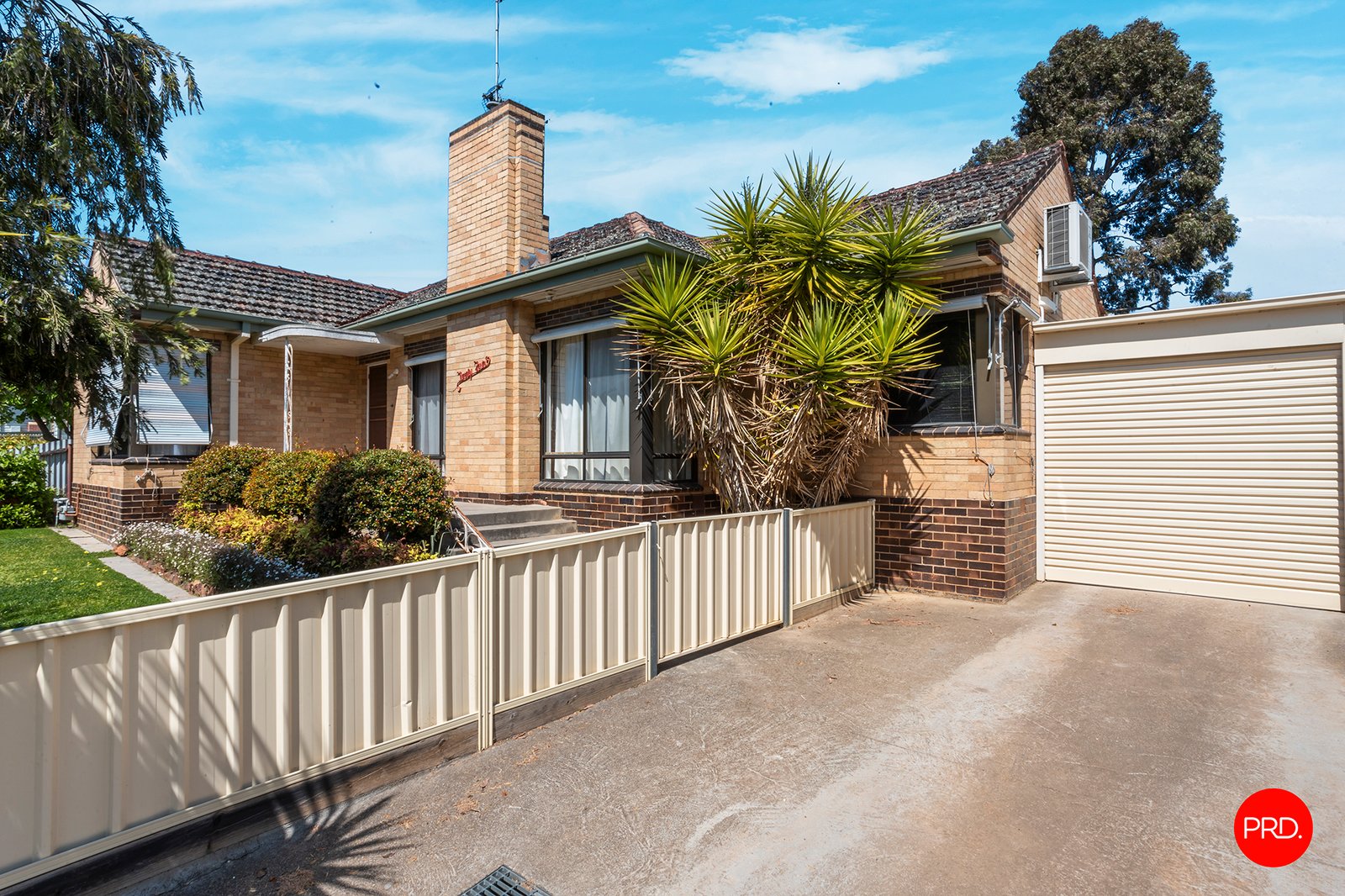 24 Nish Street FLORA HILL 3