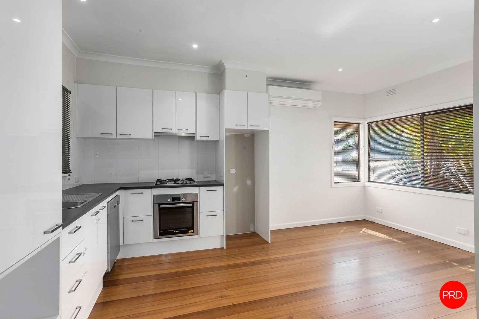 24 Nish Street FLORA HILL 6