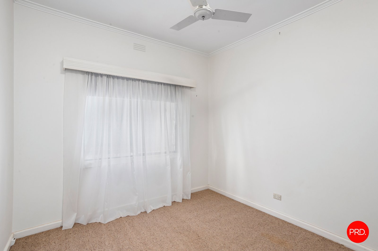 24 Nish Street FLORA HILL 8