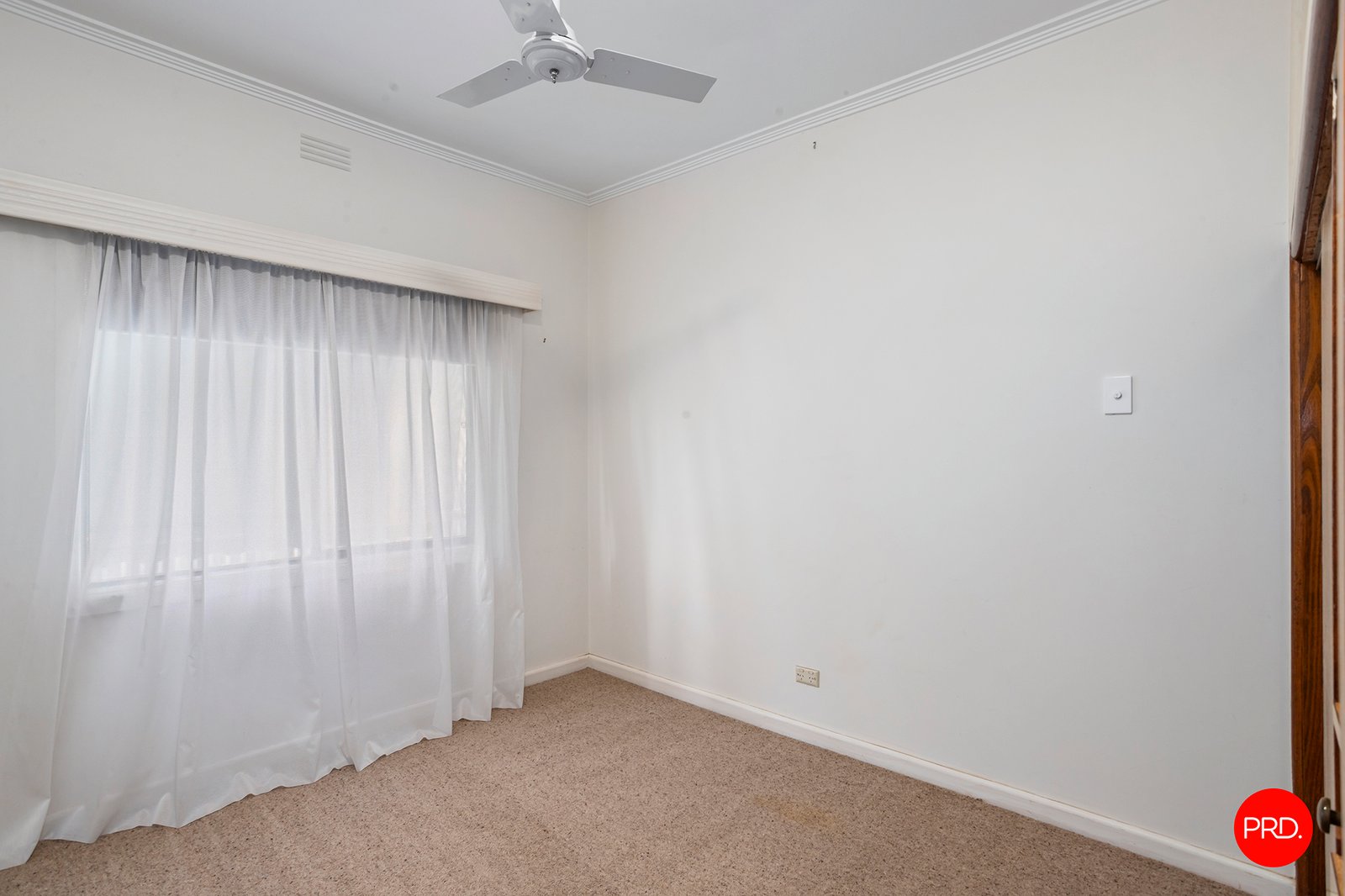 24 Nish Street FLORA HILL 9