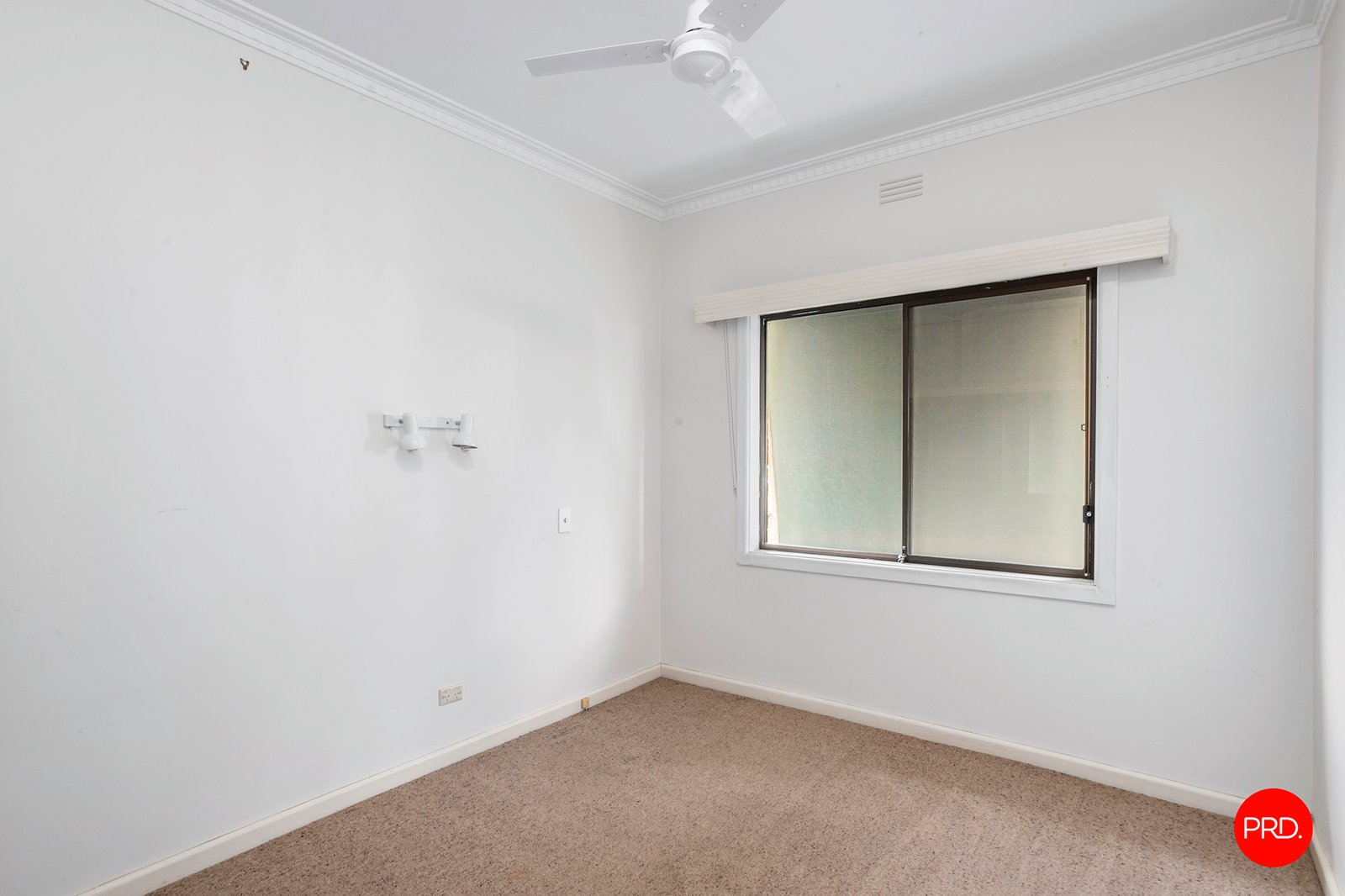 24 Nish Street FLORA HILL 11