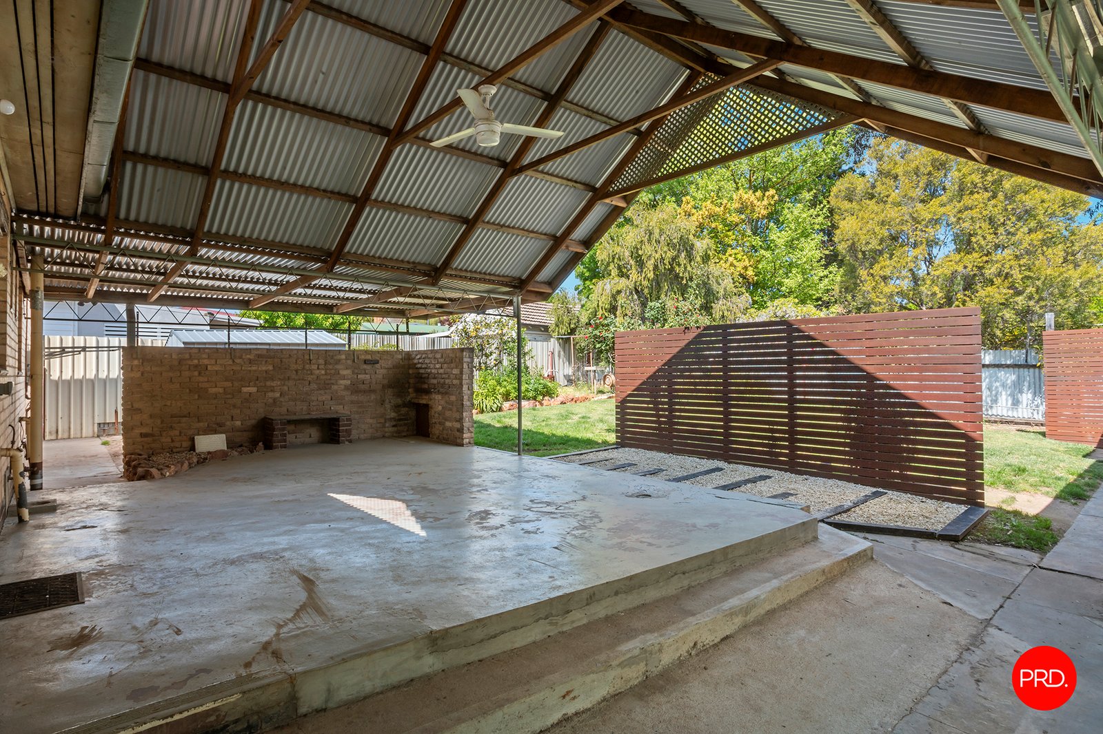 24 Nish Street FLORA HILL 16