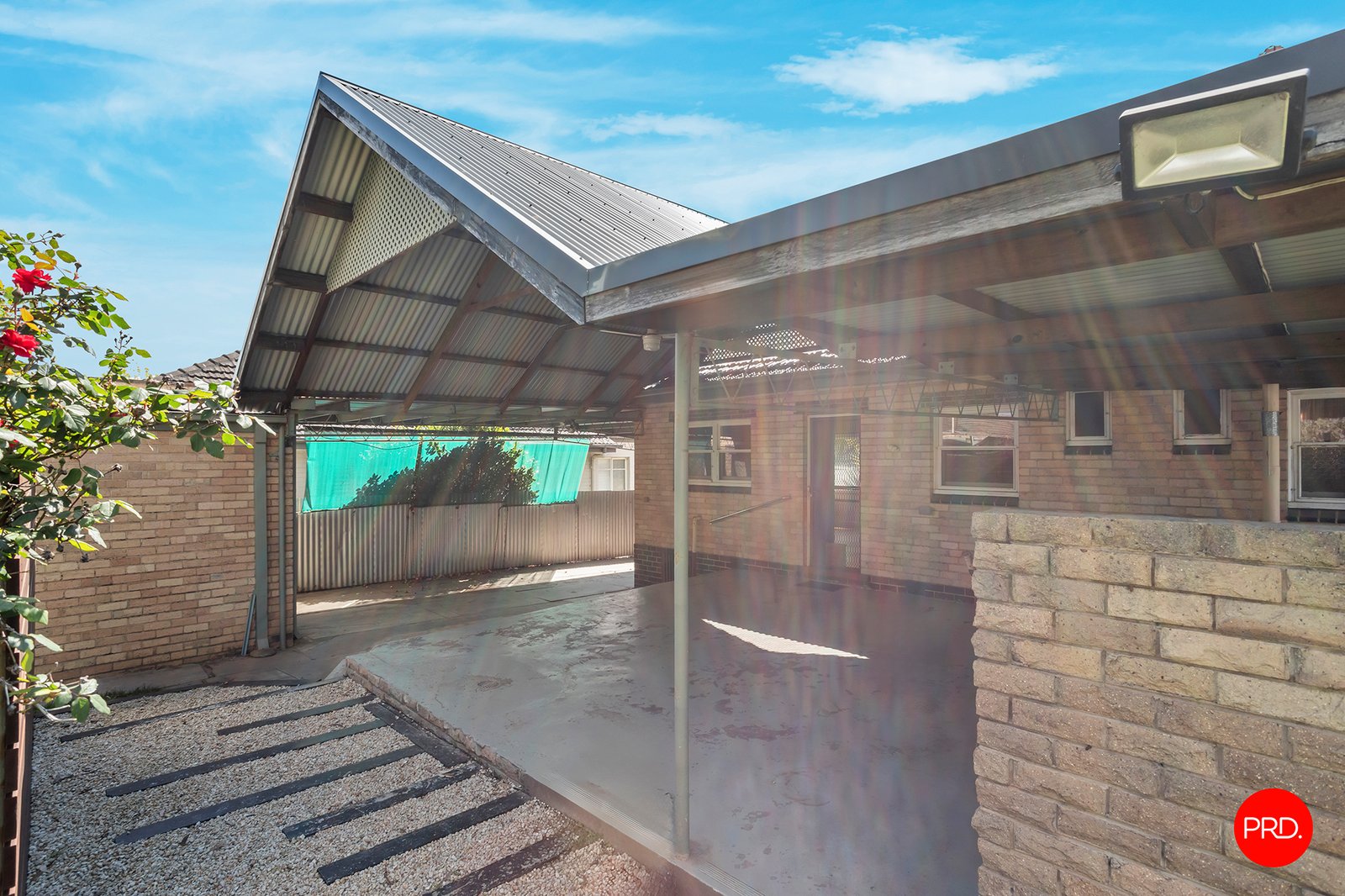 24 Nish Street FLORA HILL 18